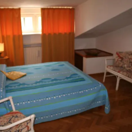 Apartamento Contrada Brecciano-1 By Interhome