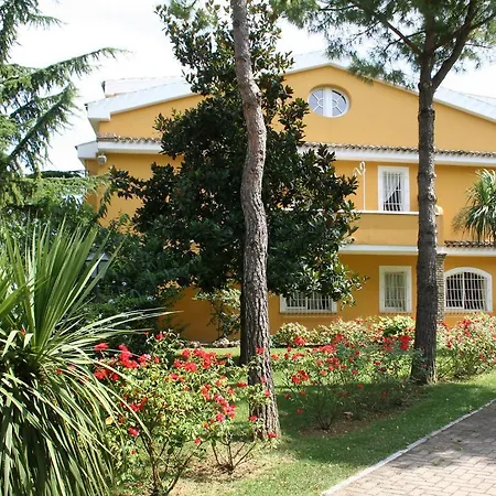 아파트 Contrada Brecciano-1 By Interhome